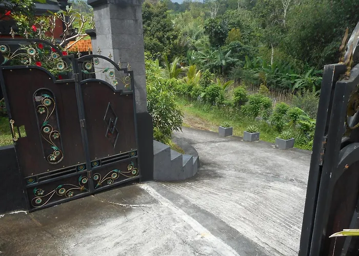Kadek * Besakih